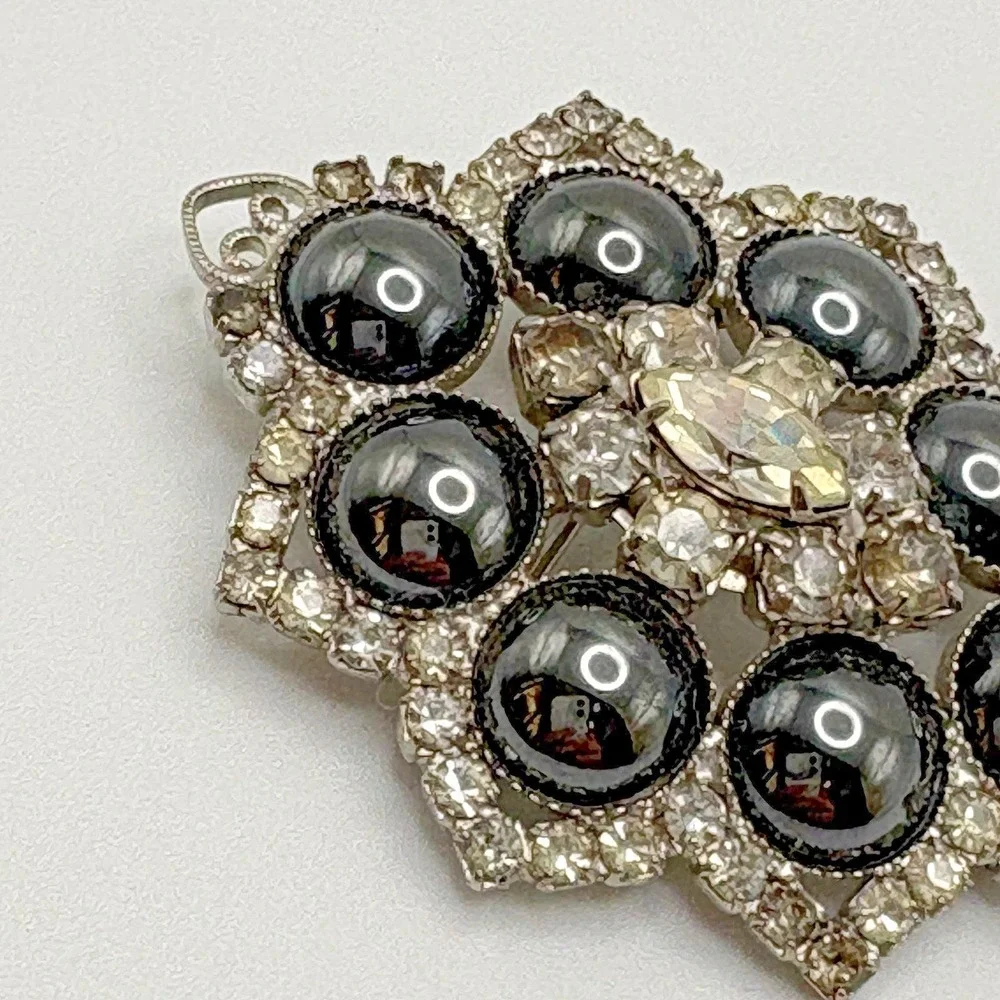 Juliana vintage brooch
